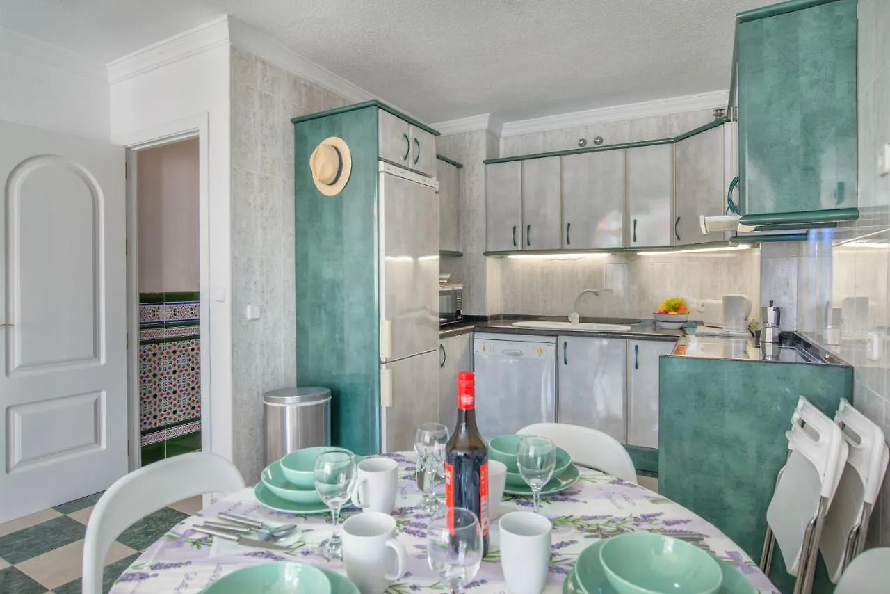 Apartamento De Sue - Parking Incluido! Torremolinos 0*,  Spain